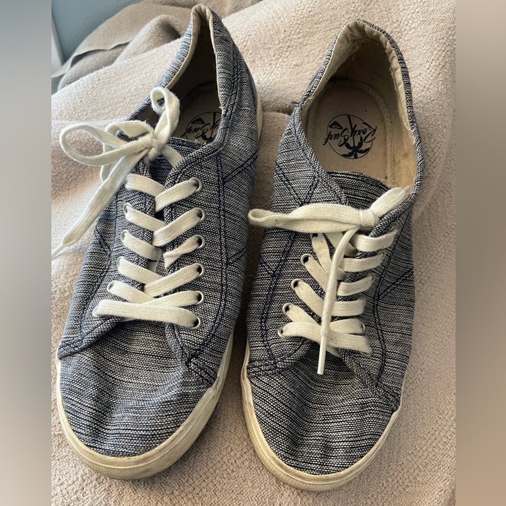Roxy Sneakers, Size 10